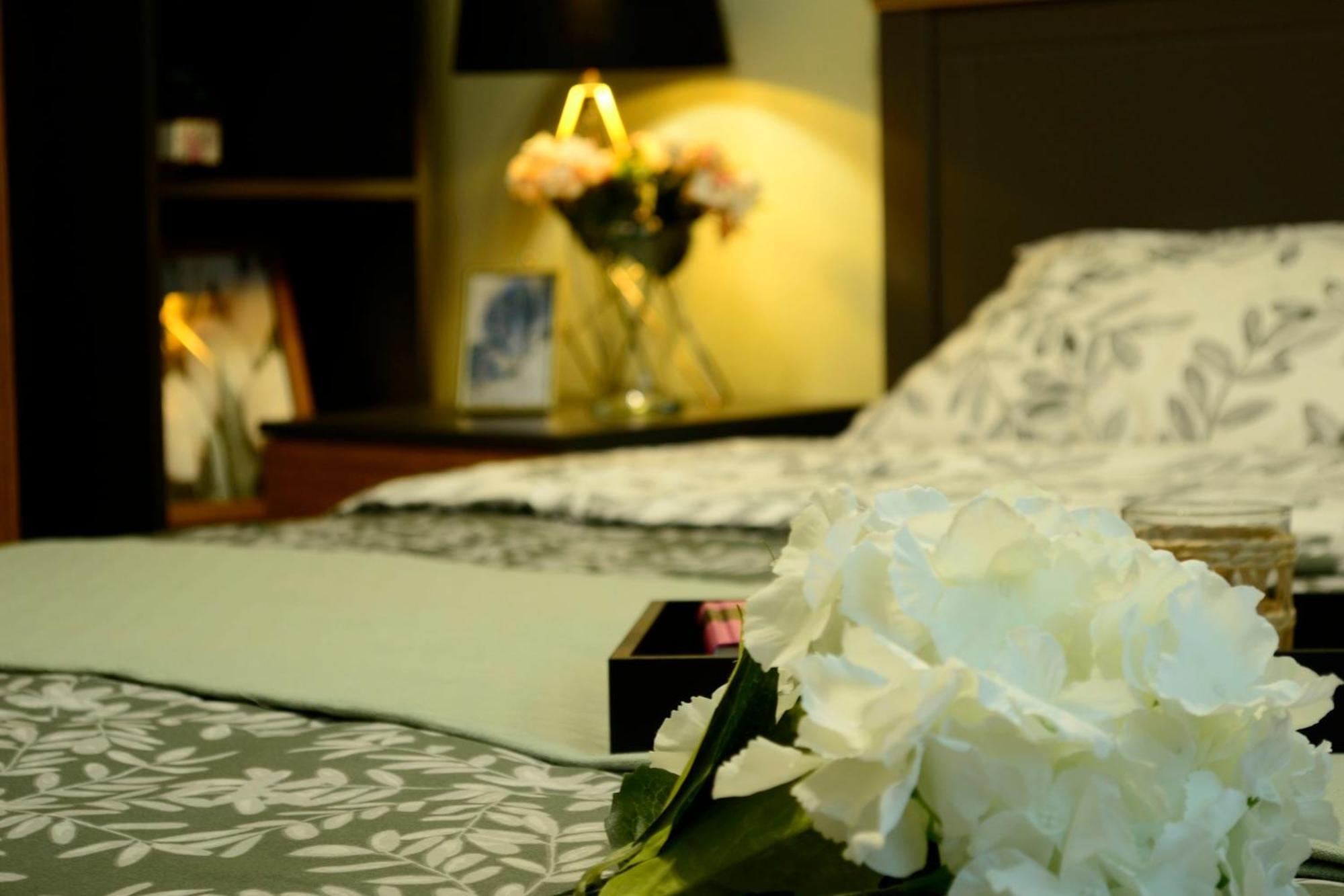 Cozy 2 Rooms Apartment Drumul Taberei Bucareste Exterior foto